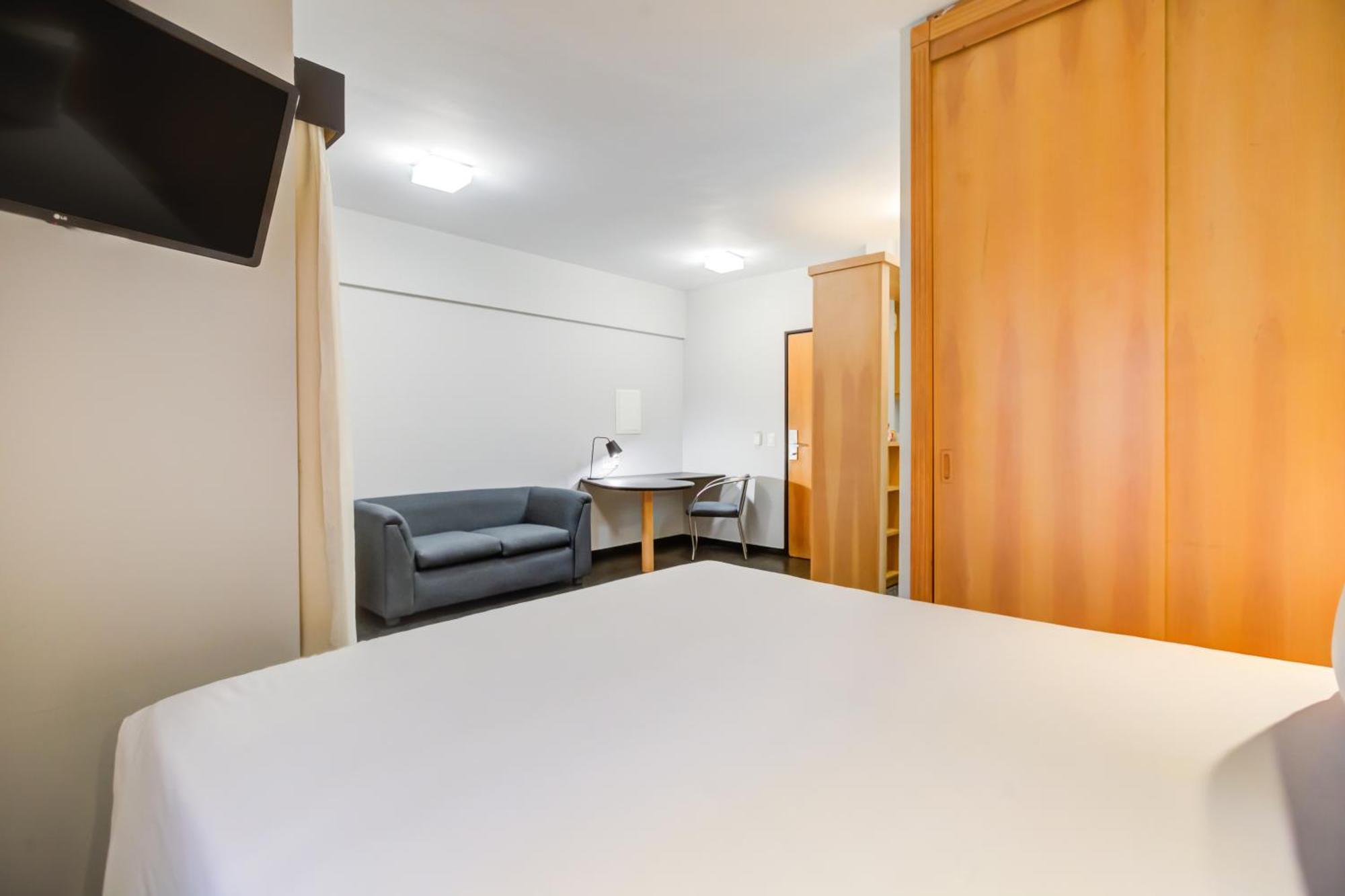Quarto Superior com Cama Queen-size