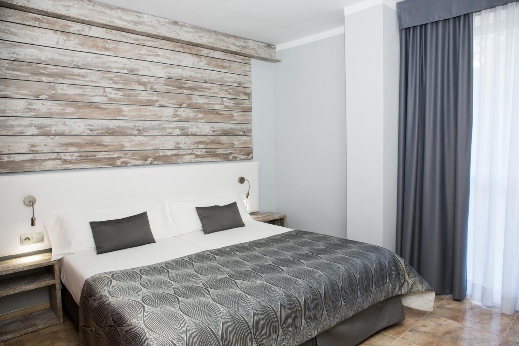 Economy Double or Twin Room