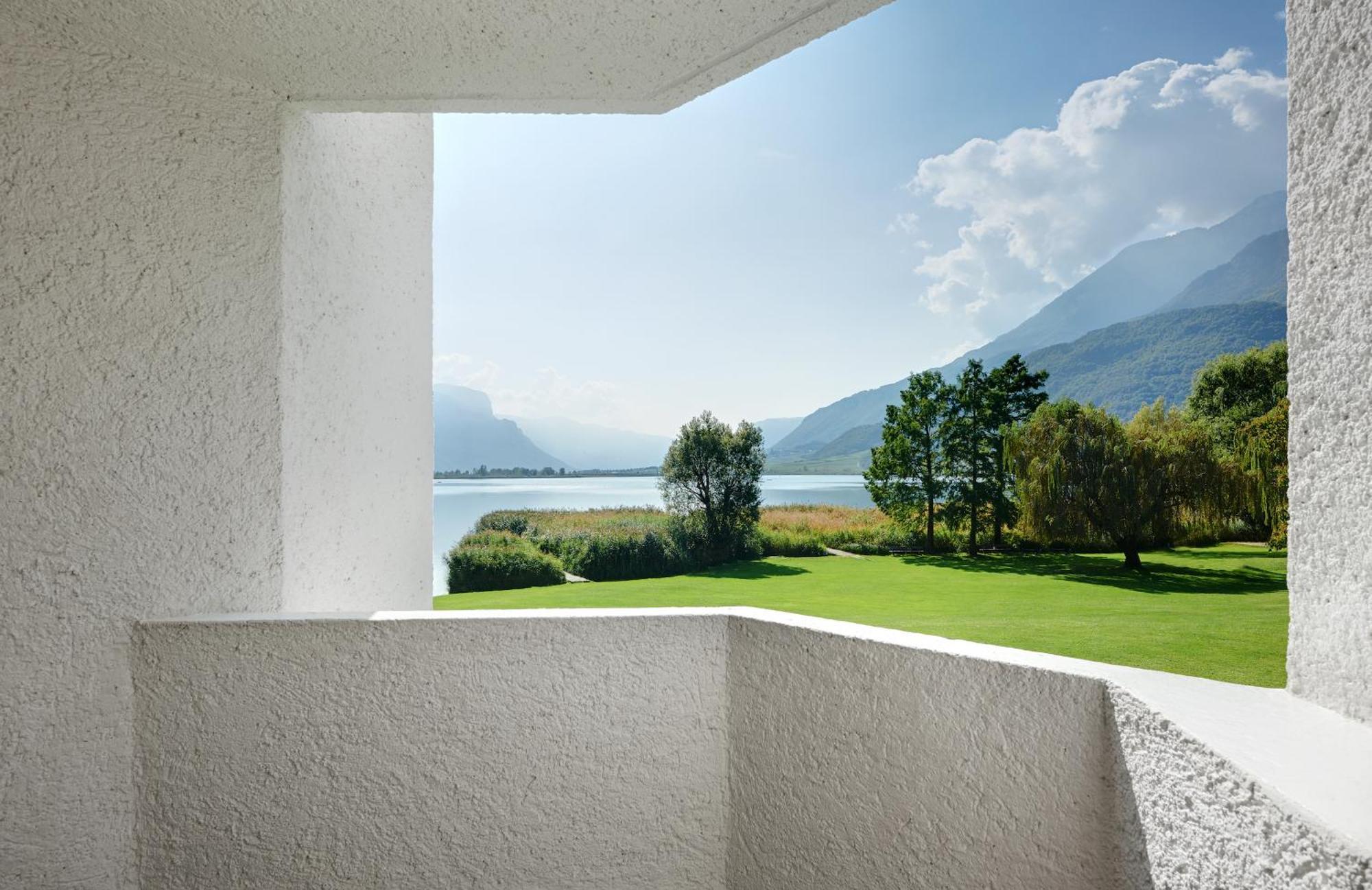 Superior Double Room Balcony Lake View