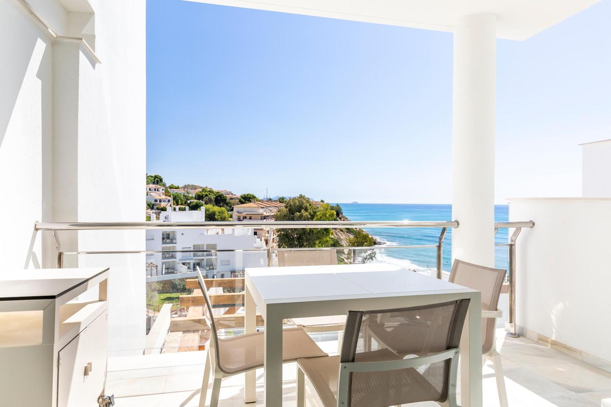 Superior One-Bedroom Apartment