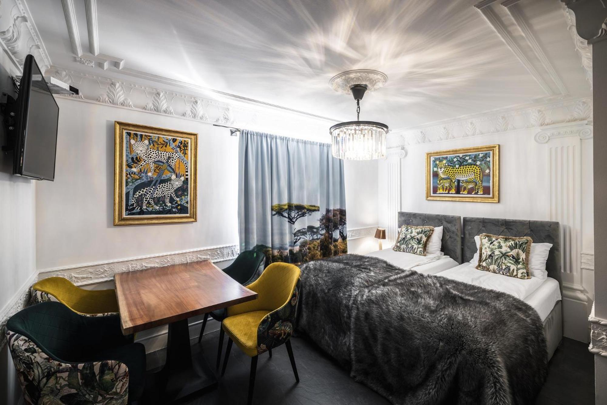 Deluxe Quadruple Room