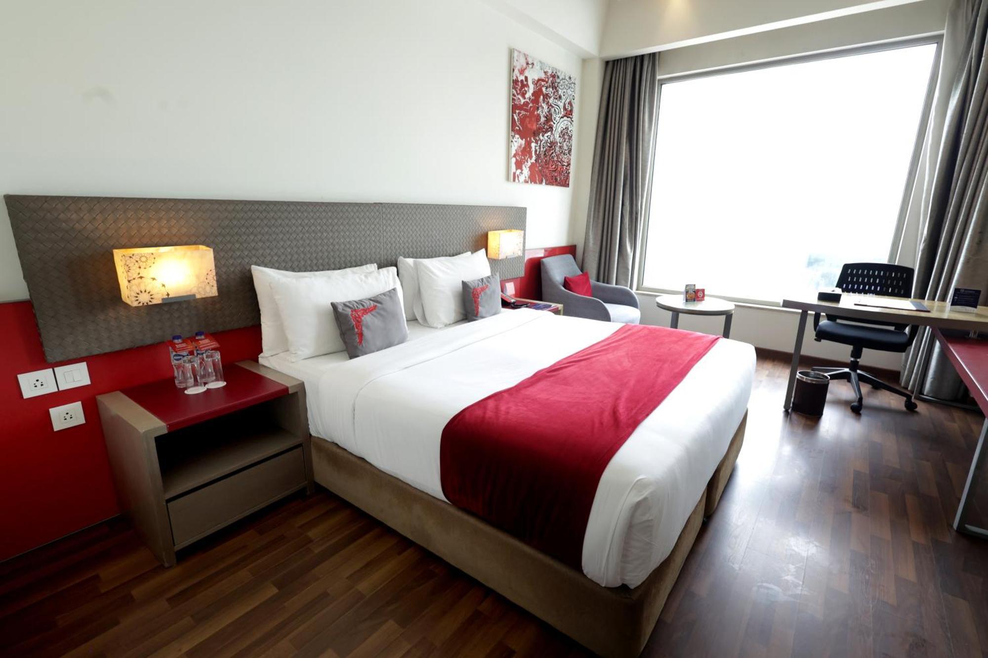 Queen Non-Smoking Room on food beverages | Complimentary one way airport transfer until 30th Sep