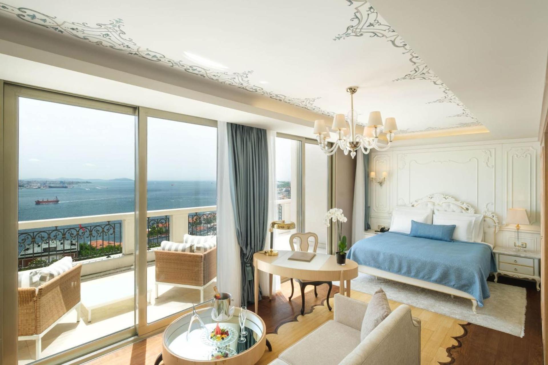 Terrace Suite with Bosphorus View - Lounge Access
