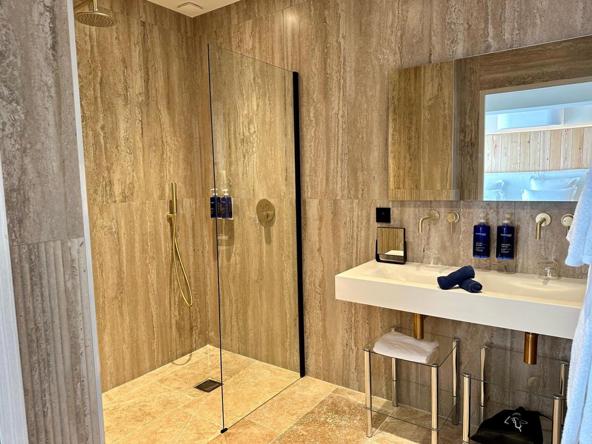Jacuzzi Suite With Terrace