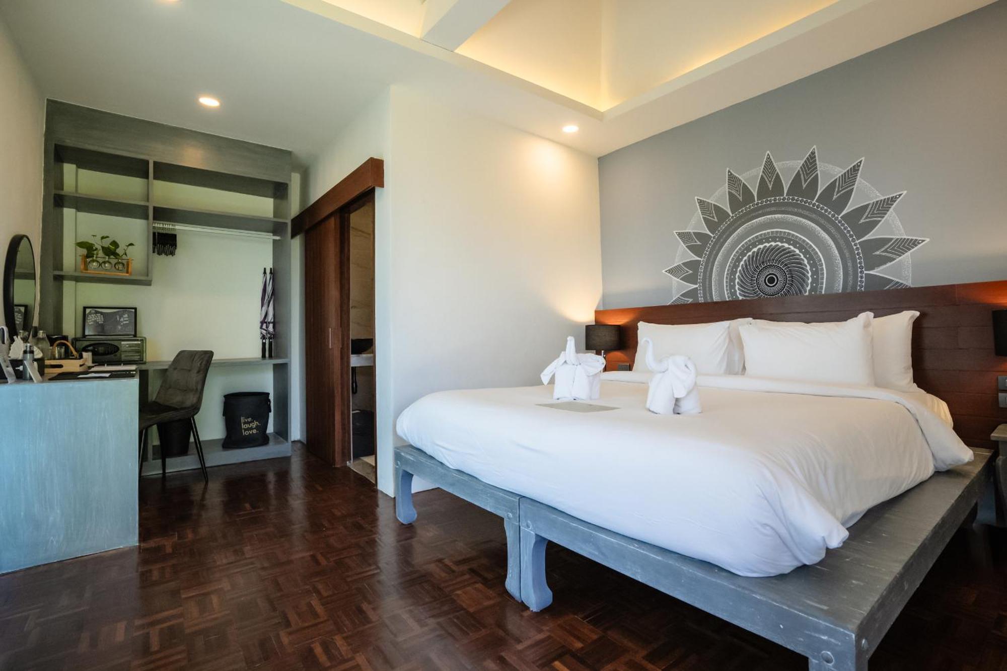 Double or Twin Room Partial Sea View Unlimited Yoga Class Access,1618864950:JPEG