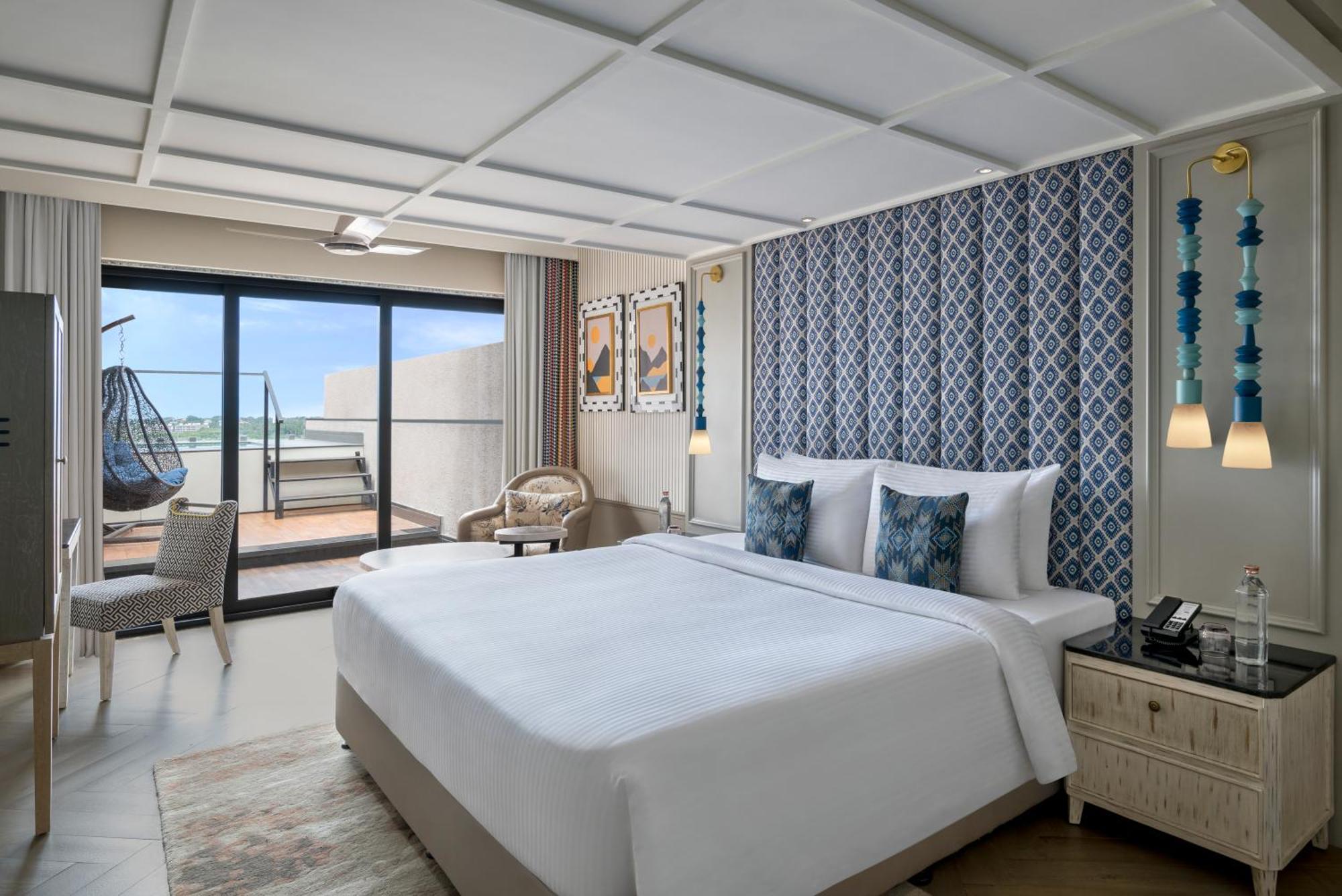 Club Room with Balcony, bathtub and private plunge Pool - Beer Bucket 4 on arrival, INR 1000 SPA Credit, 15% Discount on Food & Beverages