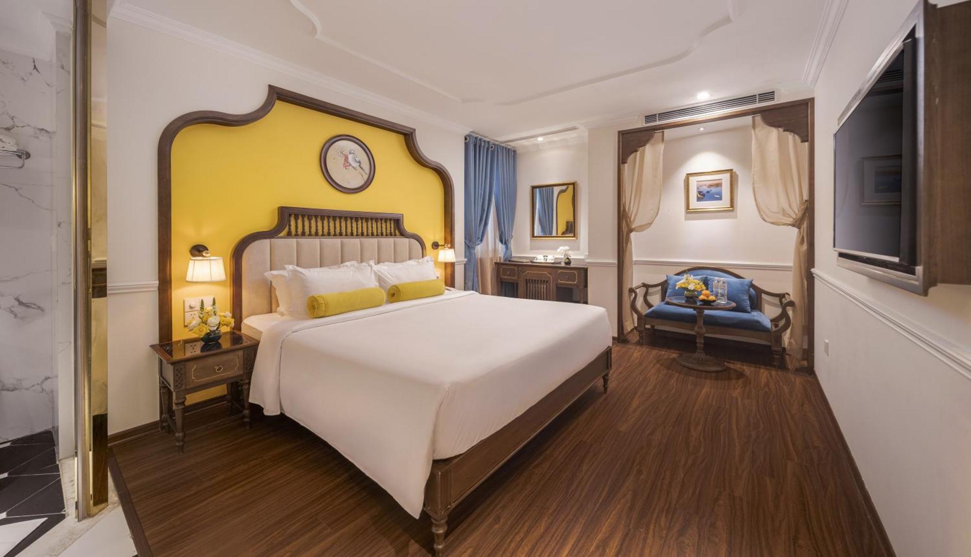 Deluxe Double or Twin Room with Internal Window,1624756336:JPEG
