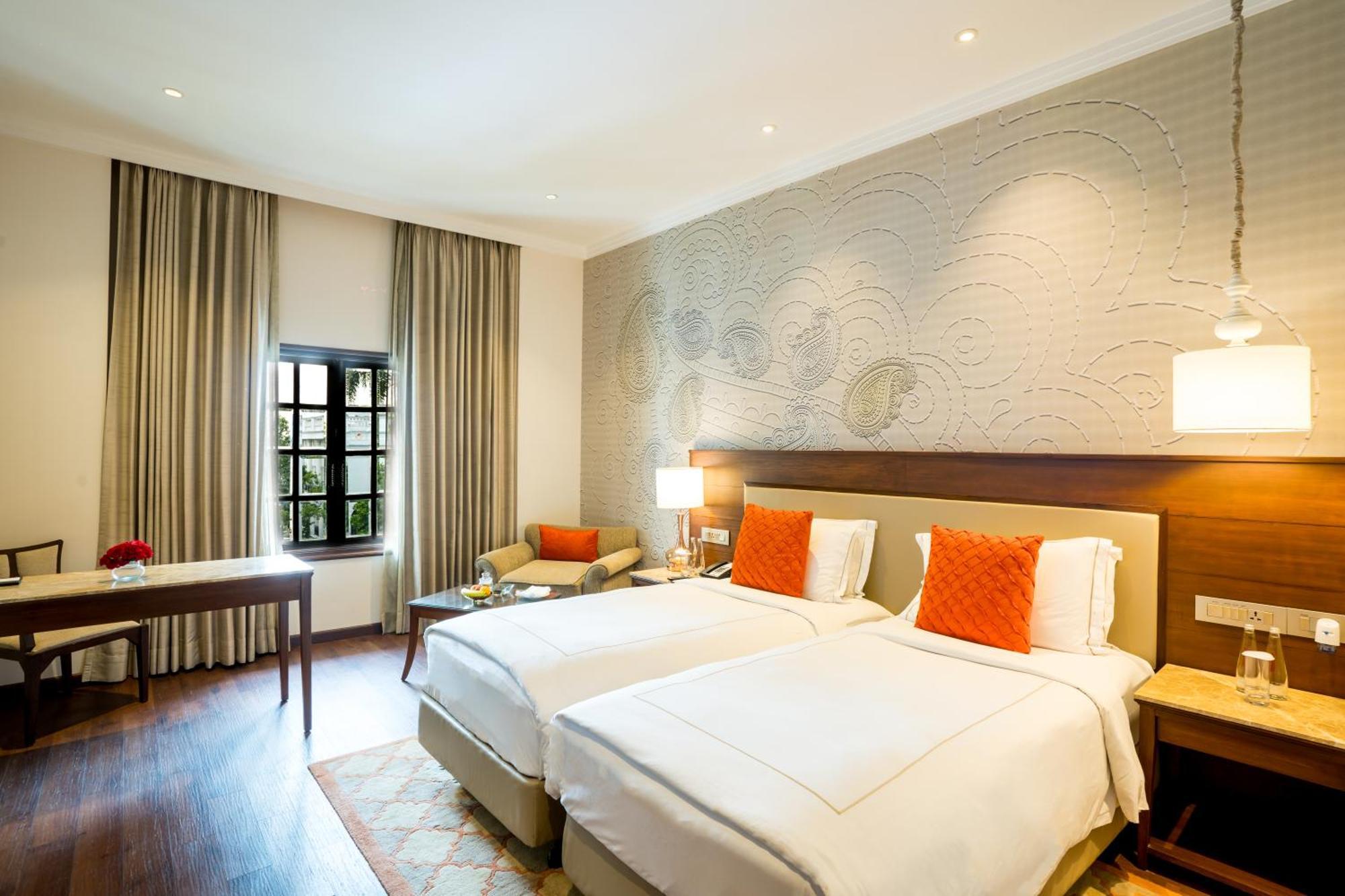 Superior Room Twin Bed Pool View