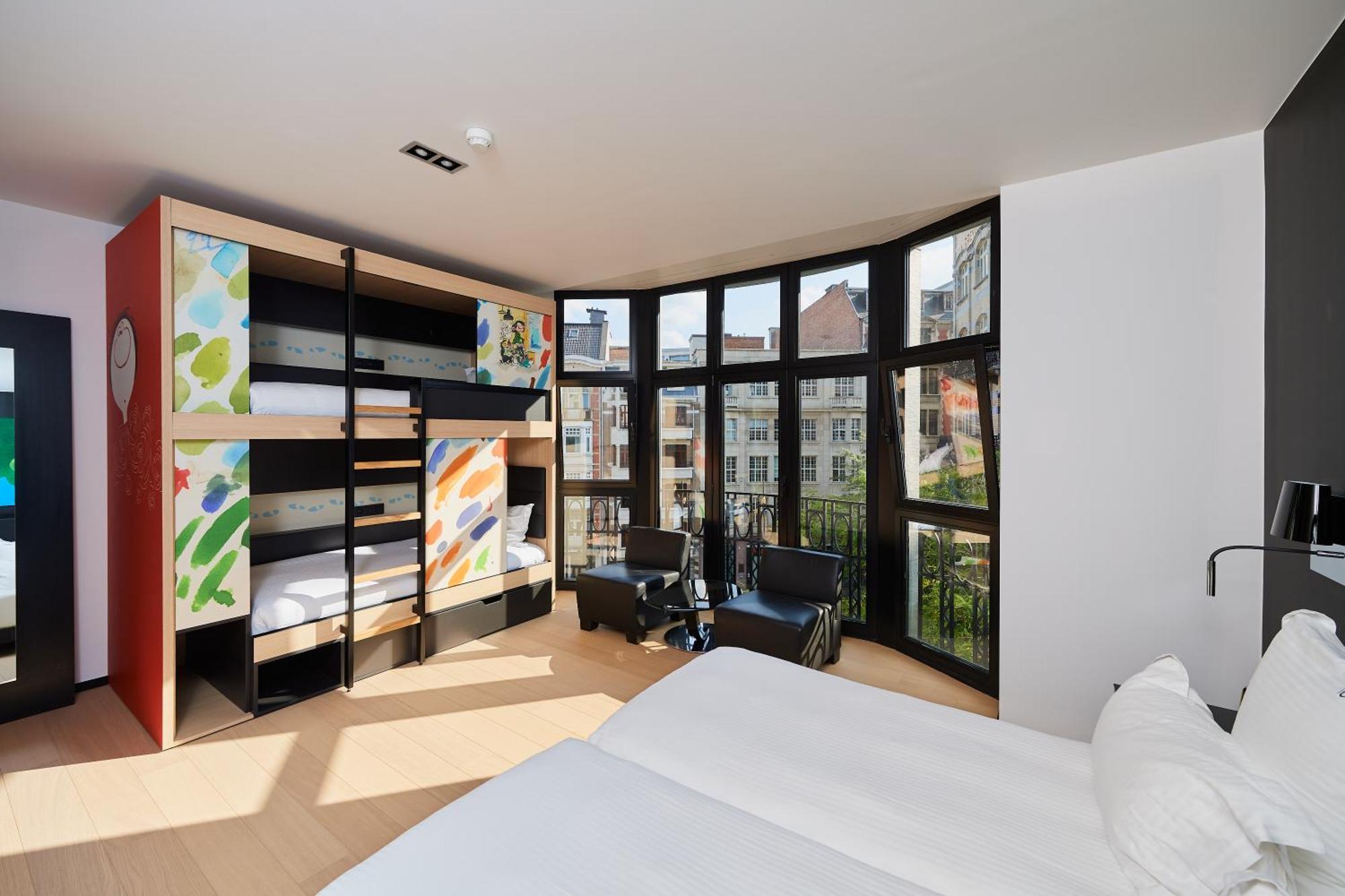 Habitación Cuádruple con balcón