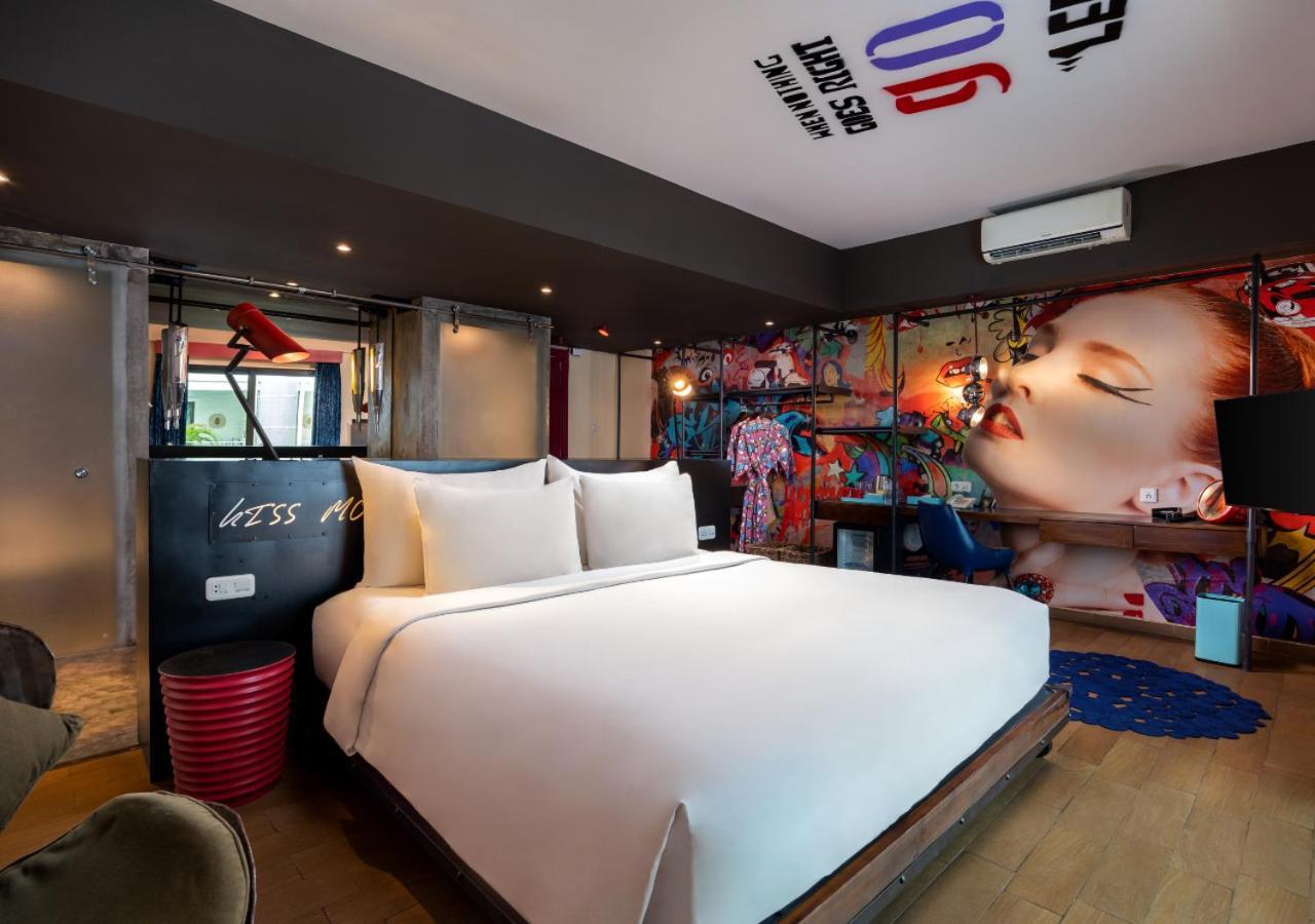 Dash Deluxe Double Room City View with Free 2 Bottles Beer