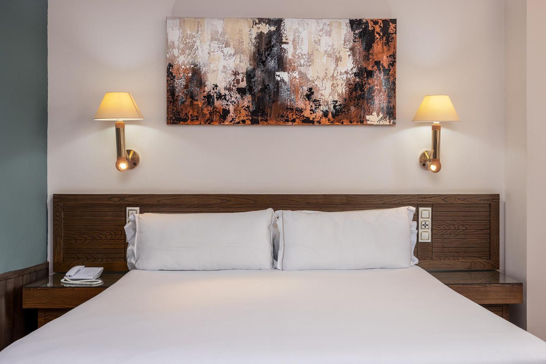 Superior Double Room (3 adults + 1 child)