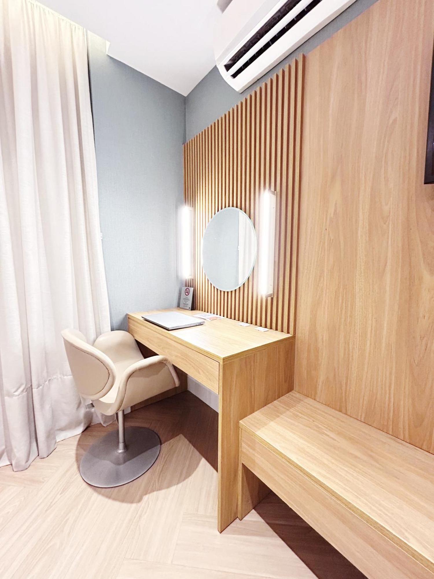 Quarto Twin Standard