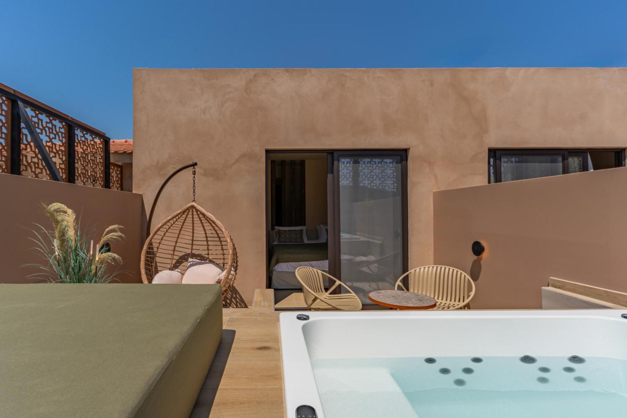 Premium Double or Twin Room Spa Bath