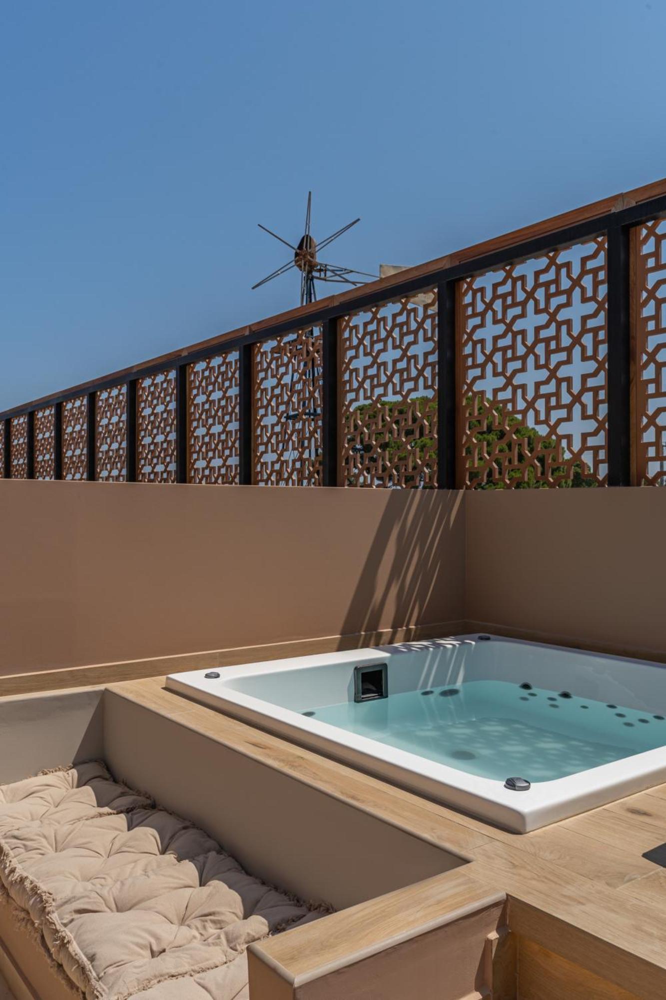Premium Double or Twin Room Spa Bath