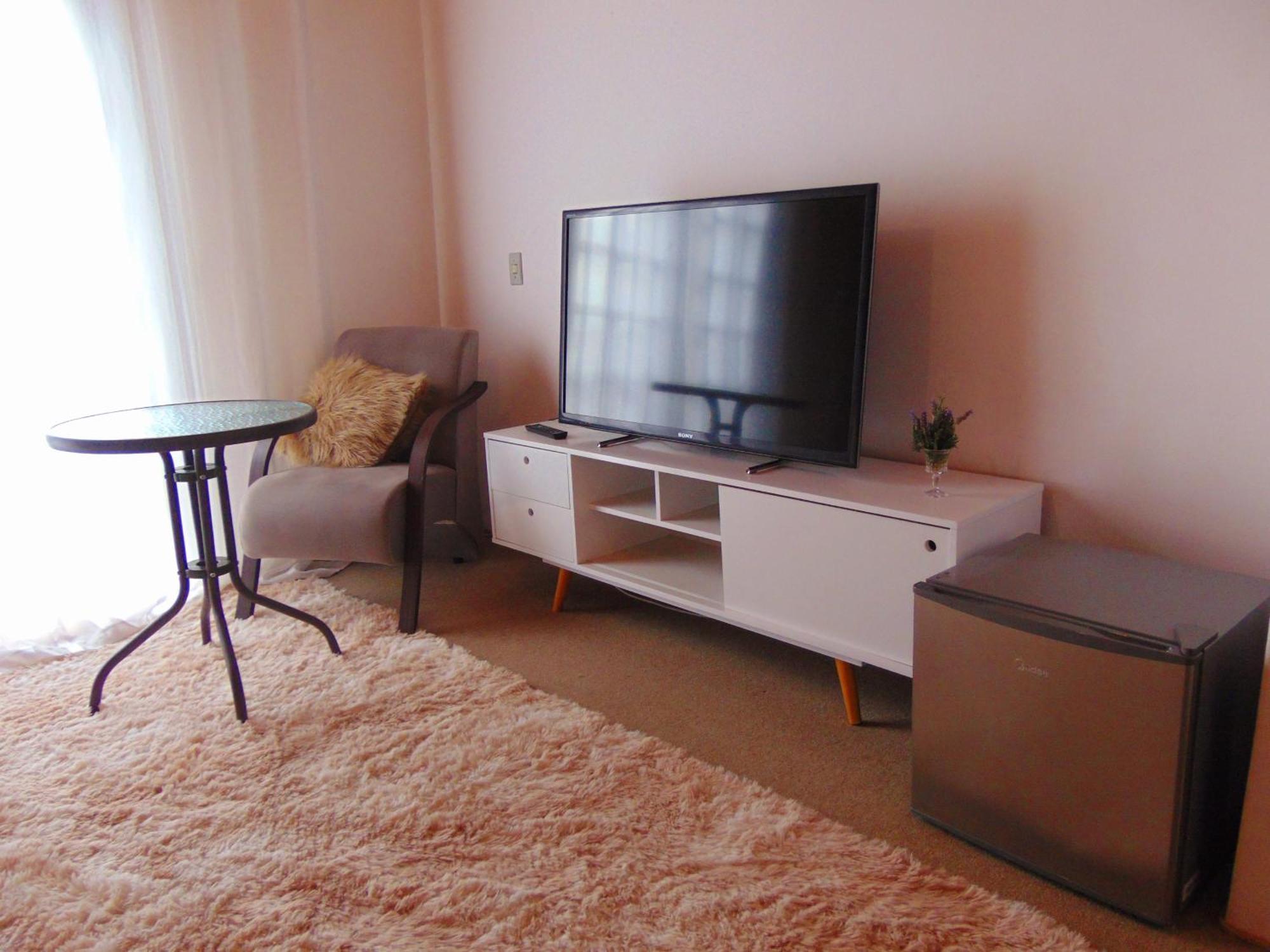 Suite with Mountain View,1699168483:JPEG