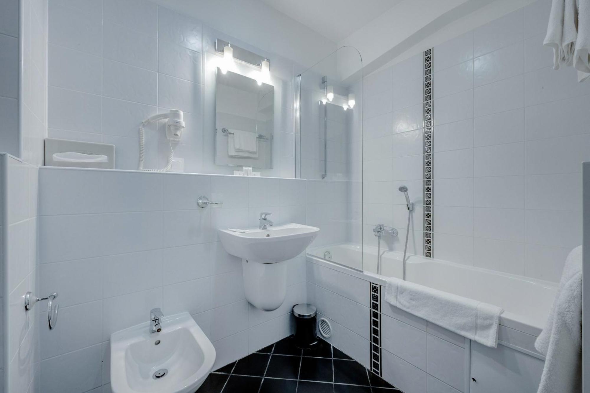 Standard Double Room,1706777354:JPEG