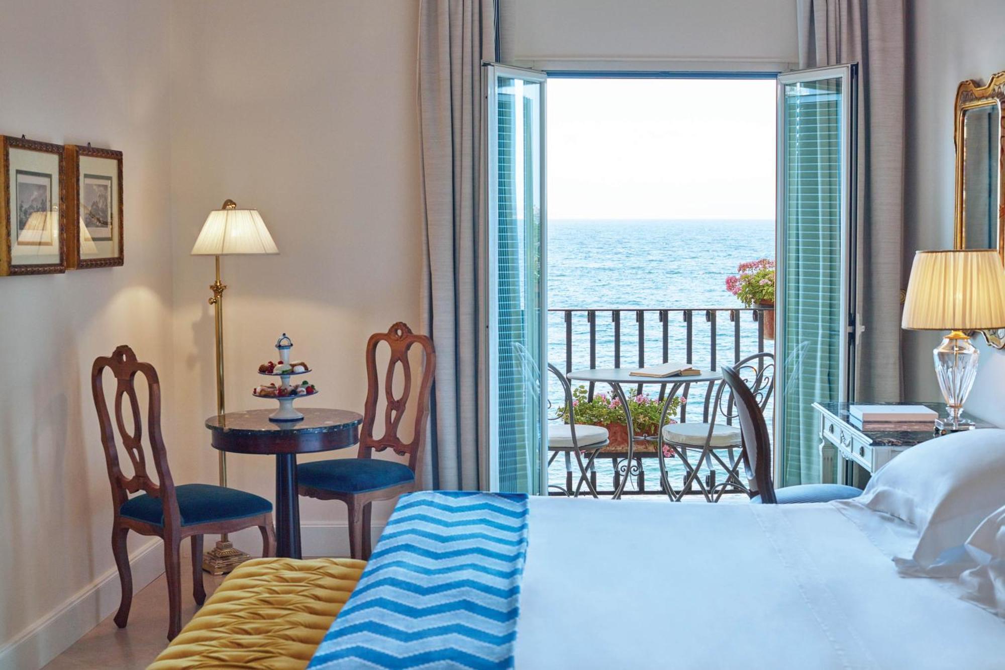 Deluxe Double or Twin Room with Balcony and Sea View