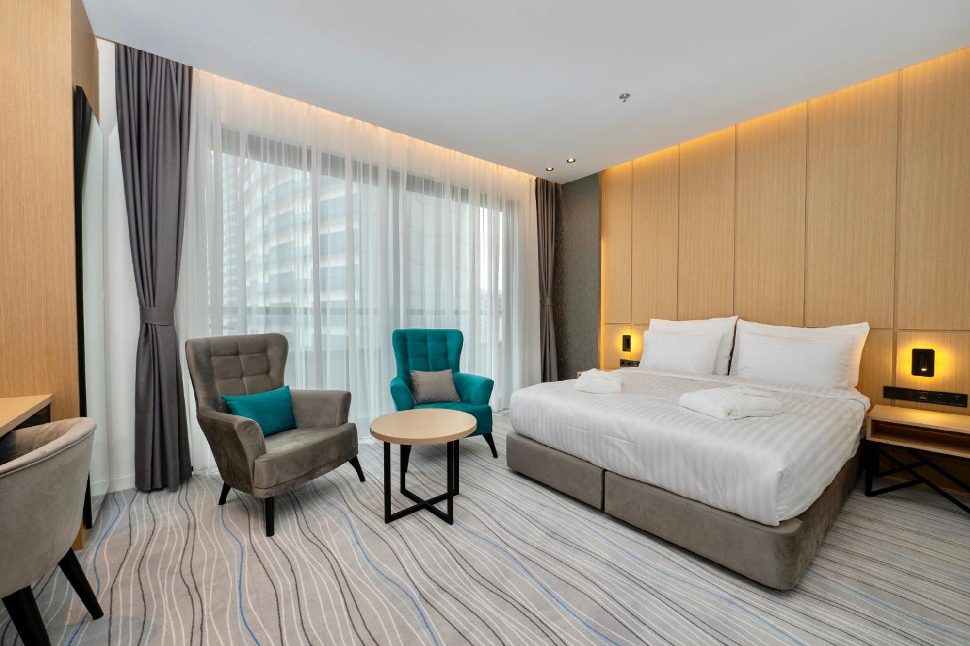 Double Room with Balcony and Sea View