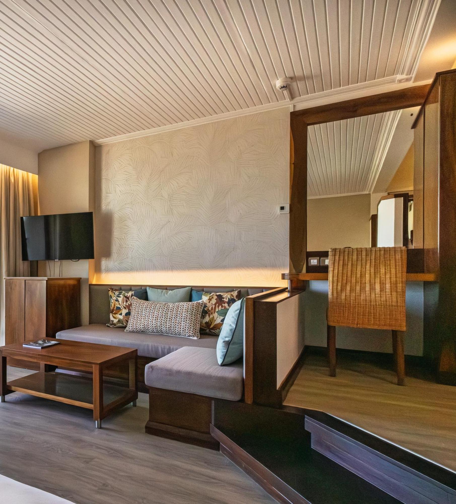 Shandrani Room – Honeymooners Only