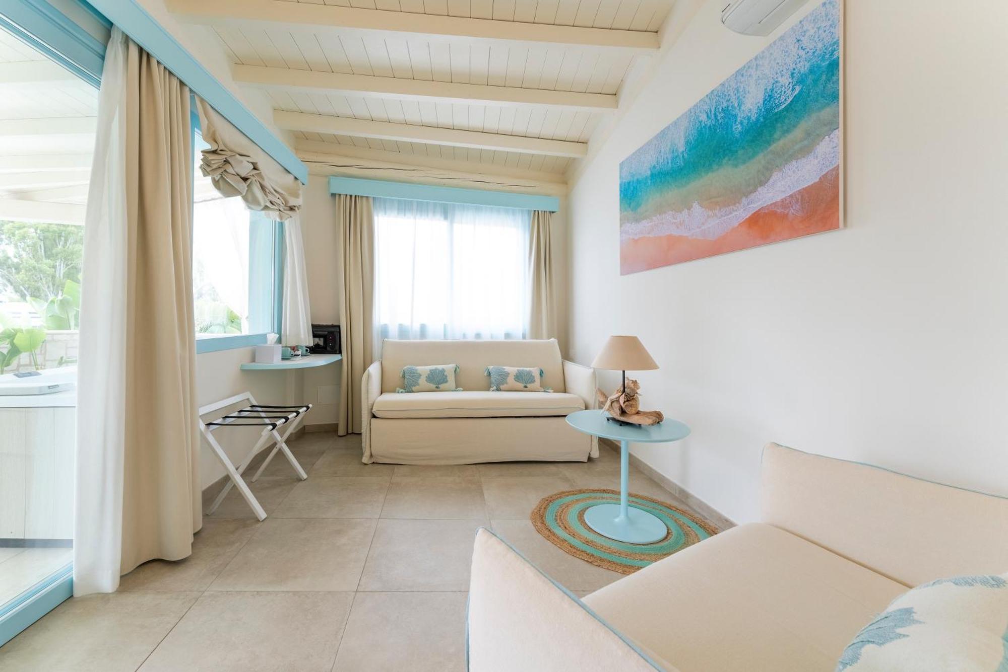 Suite with Hot Tub