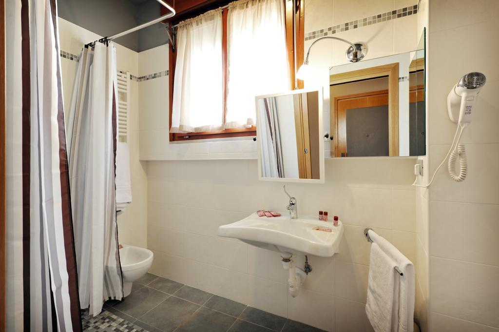 Economy Triple Room
