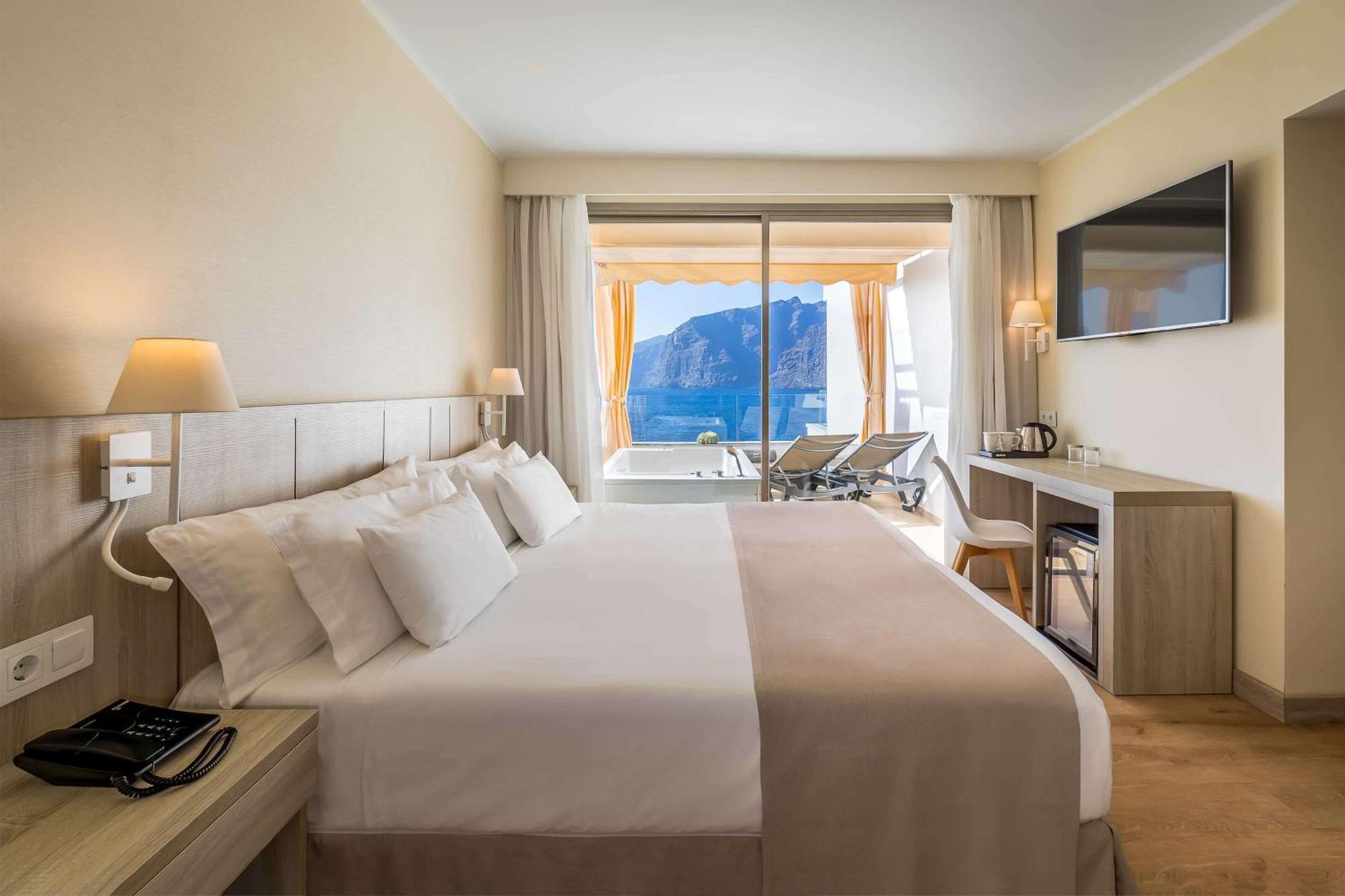 Chambre Double de Luxe avec Jacuzzi - Vue sur Mer