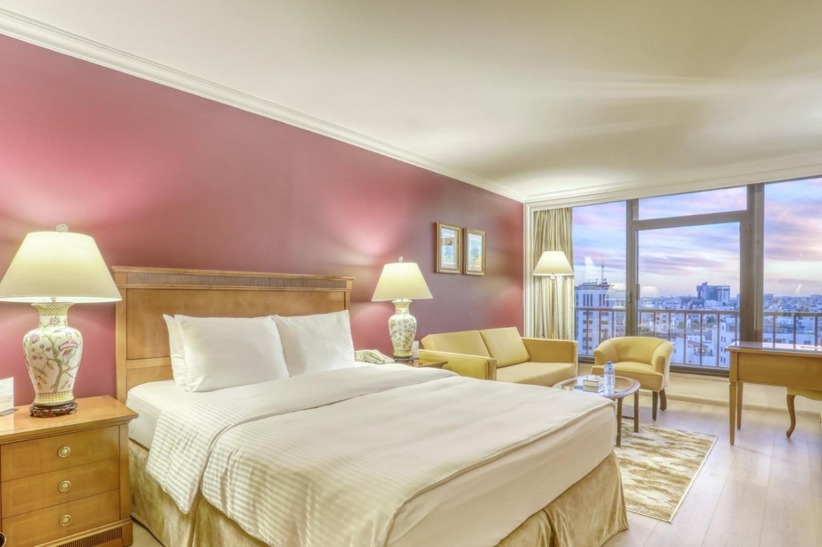 Deluxe Double or Twin Room