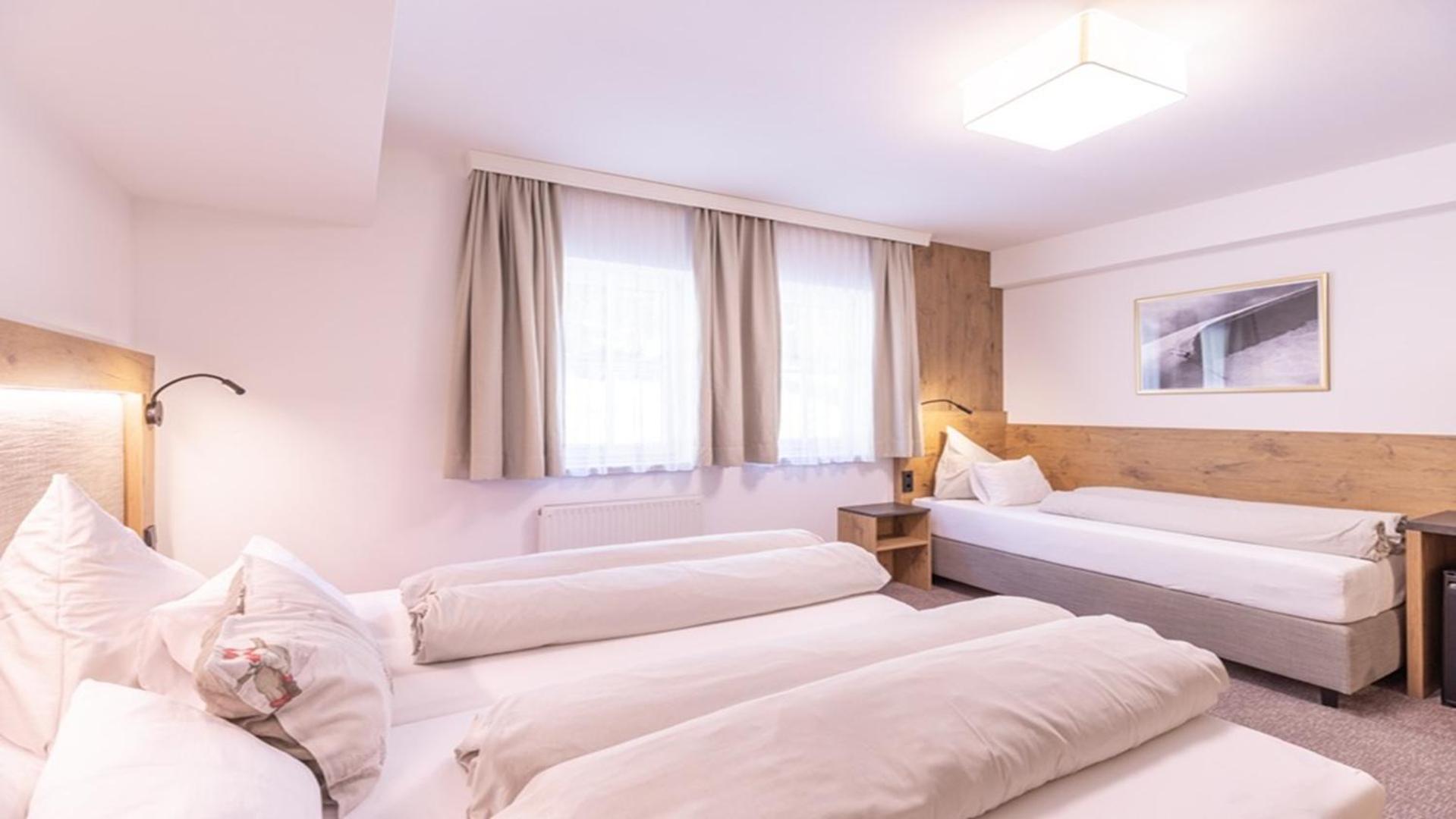 Comfort Triple Room