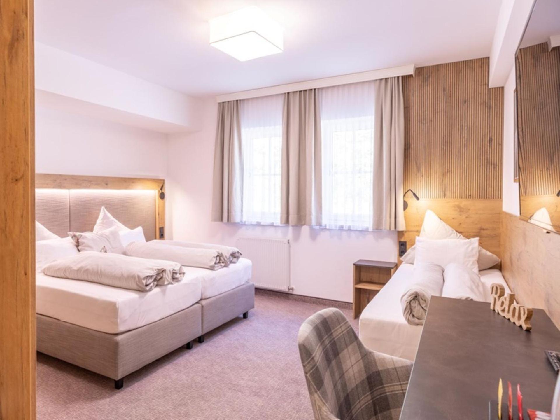 Comfort Triple Room