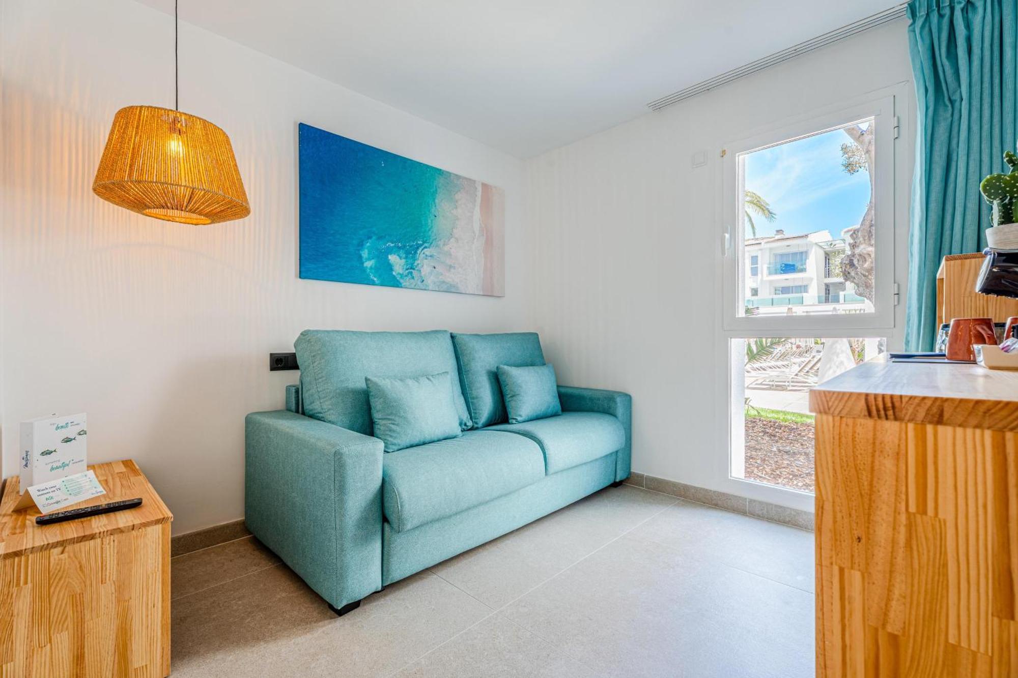 Universal Suite
