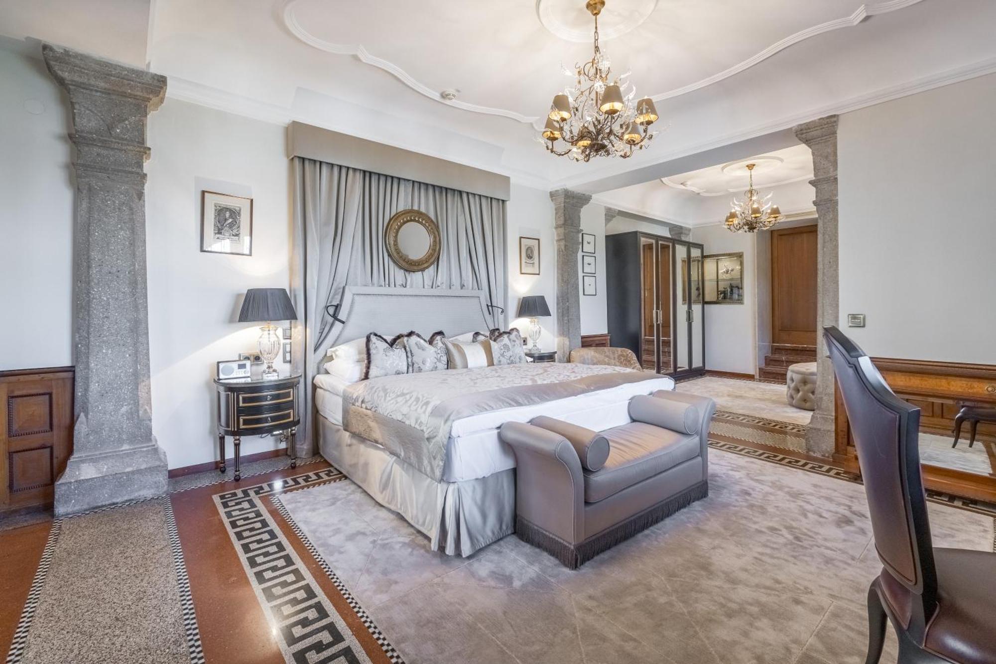 Imperial Suite with Panoramic View and Private Terrace