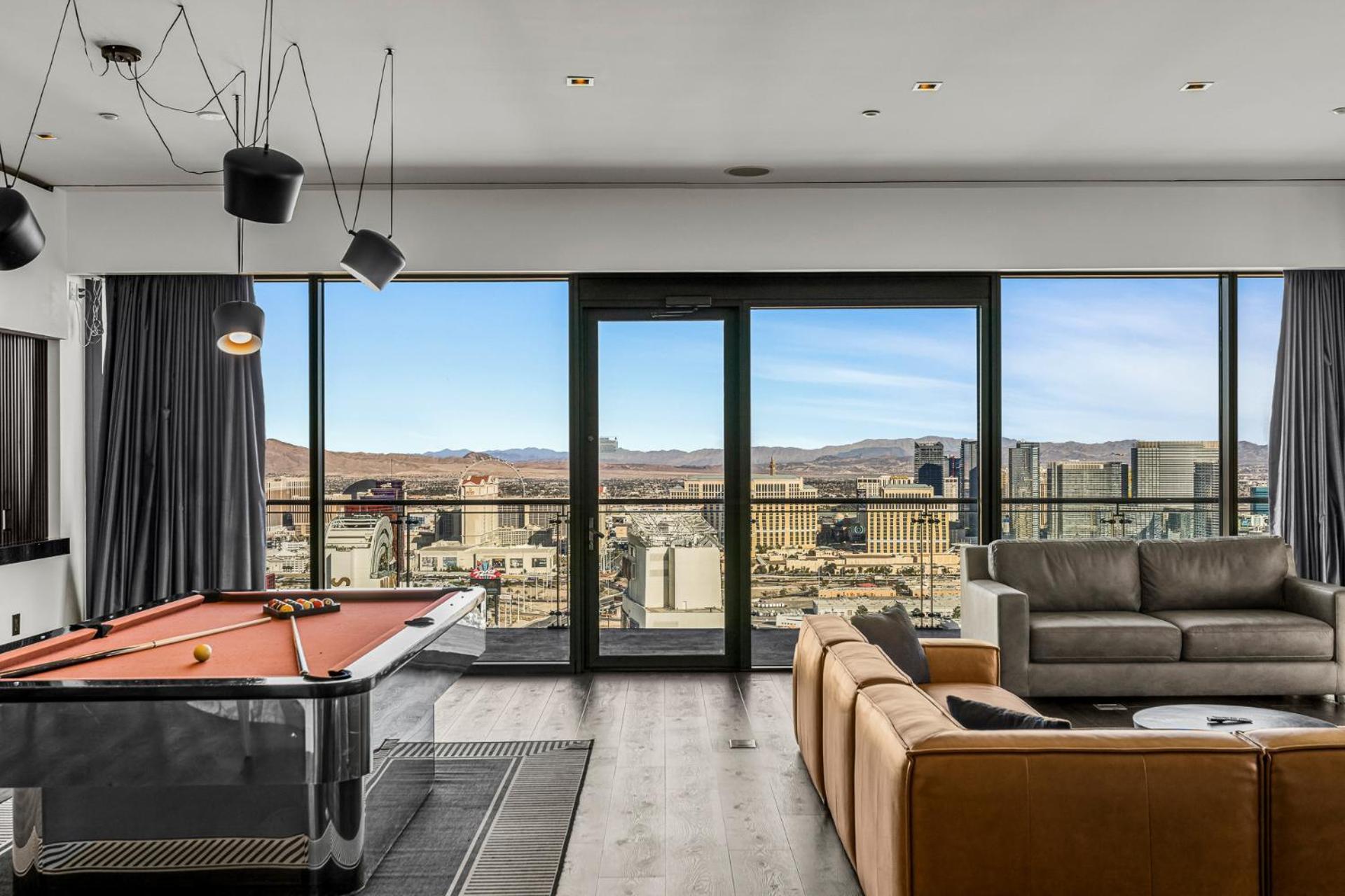 Exclusive 4,000sqft Penthouse | Full Strip View & Private Balcony
