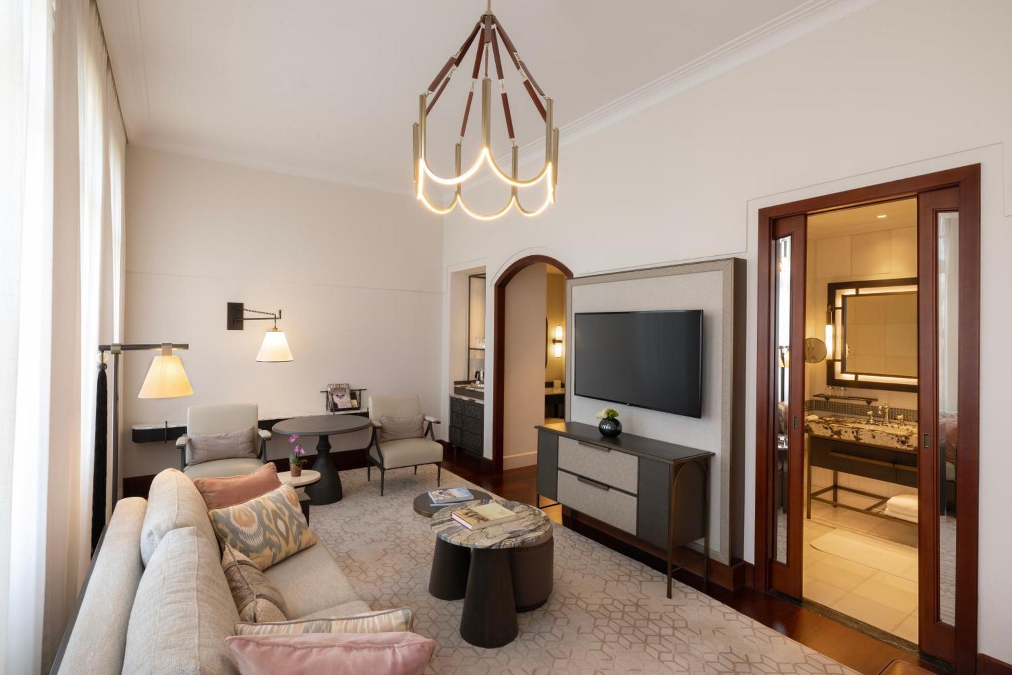 Premier King Room
