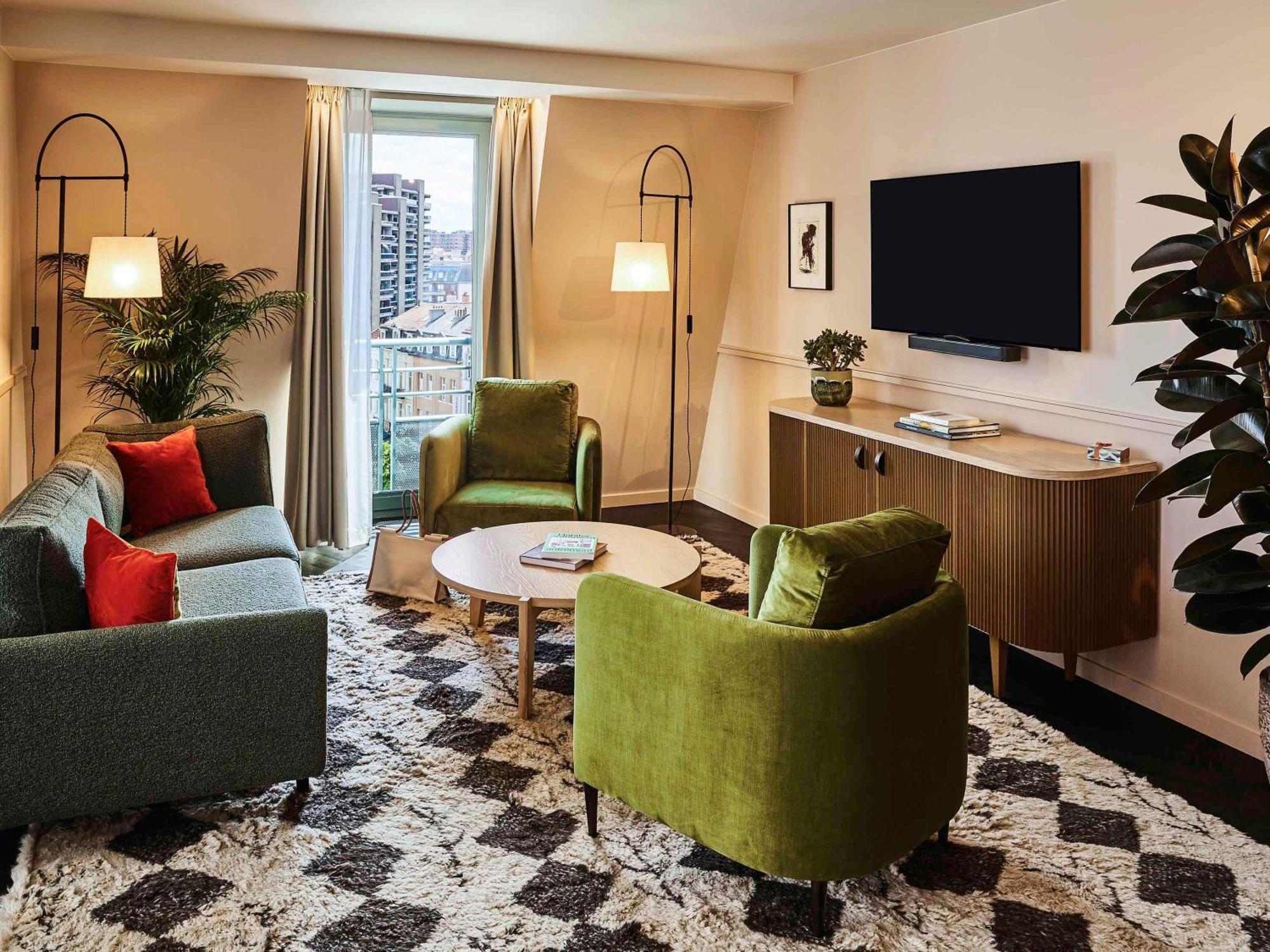 Executive Suite
