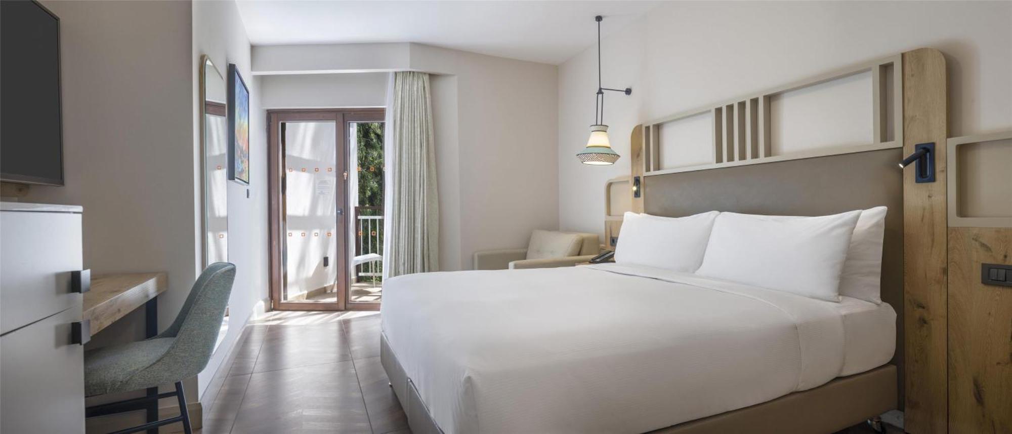 Superior King Room