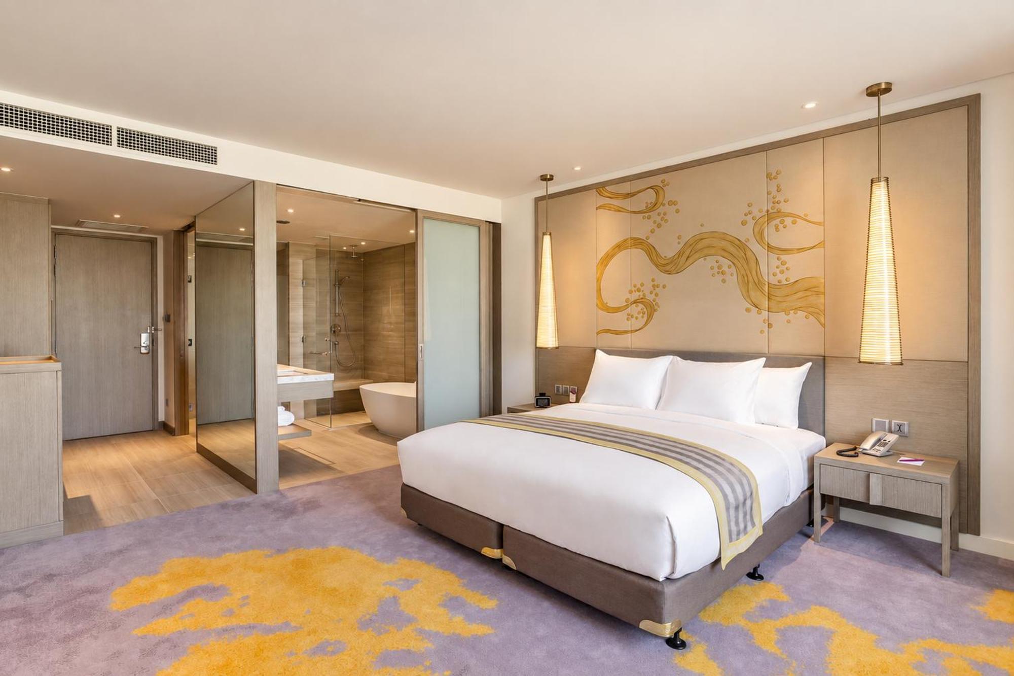 Standard King Room