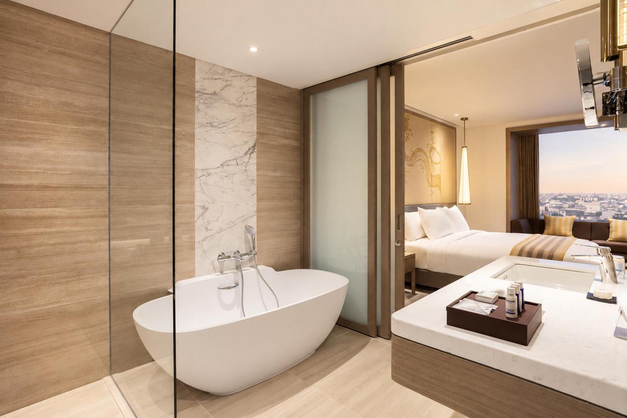 Standard King Room