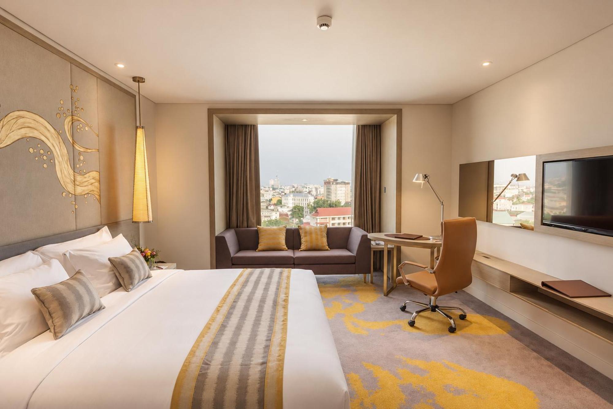 Standard King Room Accessible