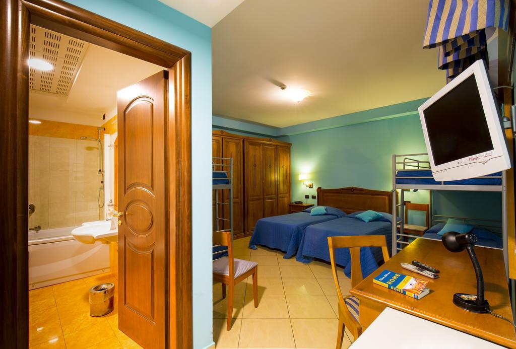 Bed op een Vrouwenslaapzaal met 6 Bedden