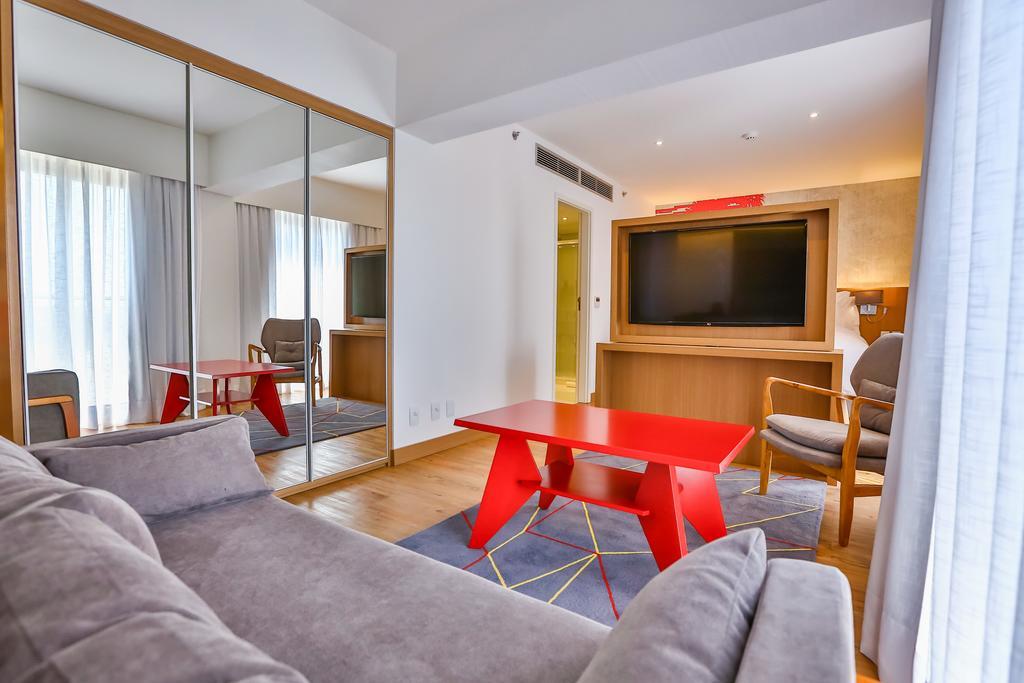 Suite with Hot Tub
