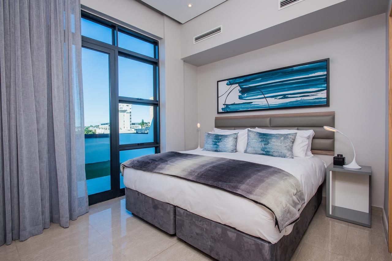 Three-Bedroom Apartment Balcony,1456063783:JPEG