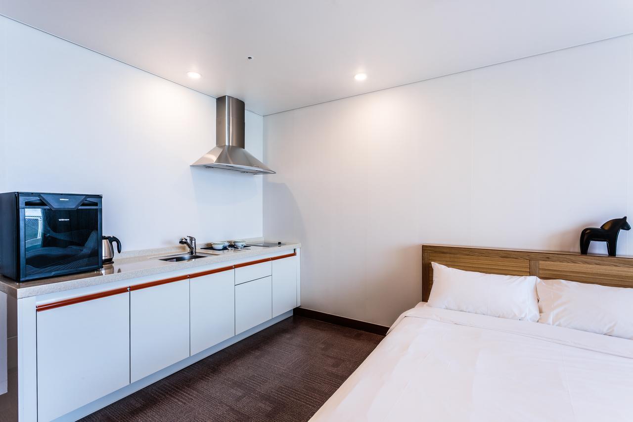 Quarto Deluxe com 2 Camas de Solteiro e Vista do Mar