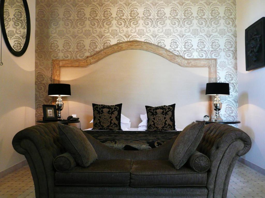 Kamer met Kingsize Bed - 35 m² - Inclusief Parkeerplaats