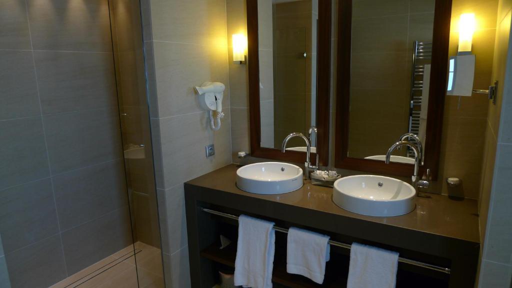 Premium Double or Twin Room Sea View