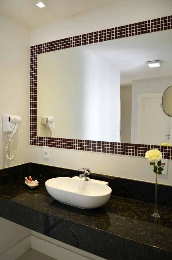 Deluxe Suite Spa Bath