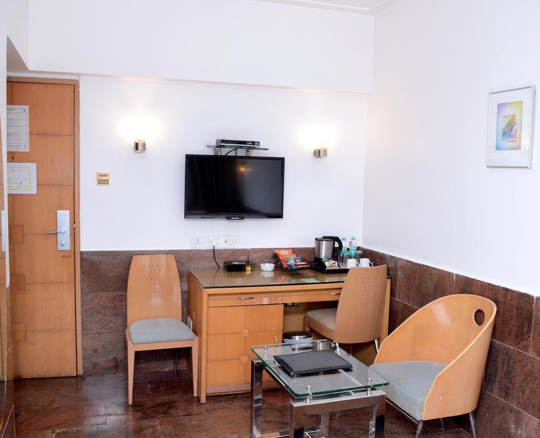 Executive room with In-room Breakfast & 15% discount on Food and Laundry & Welcome drink