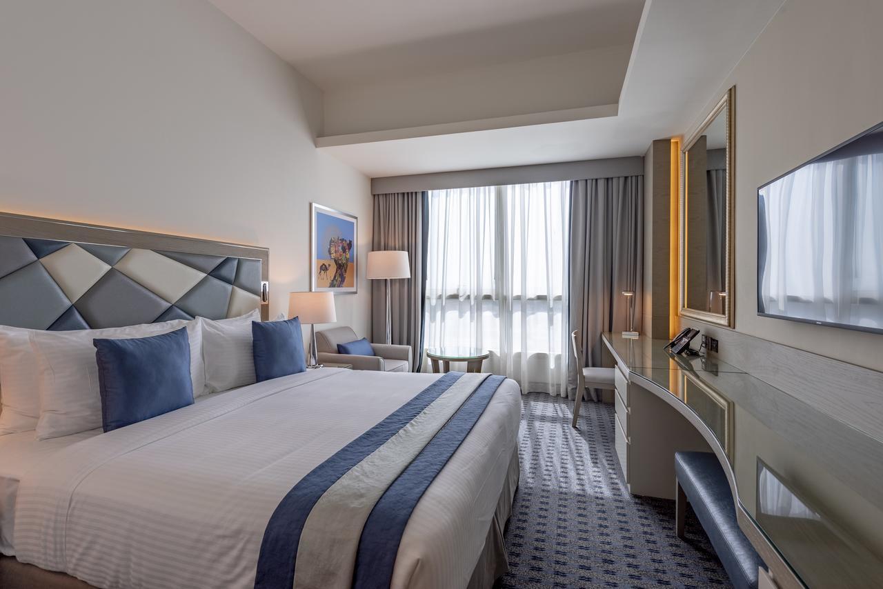 Premium King Suite
