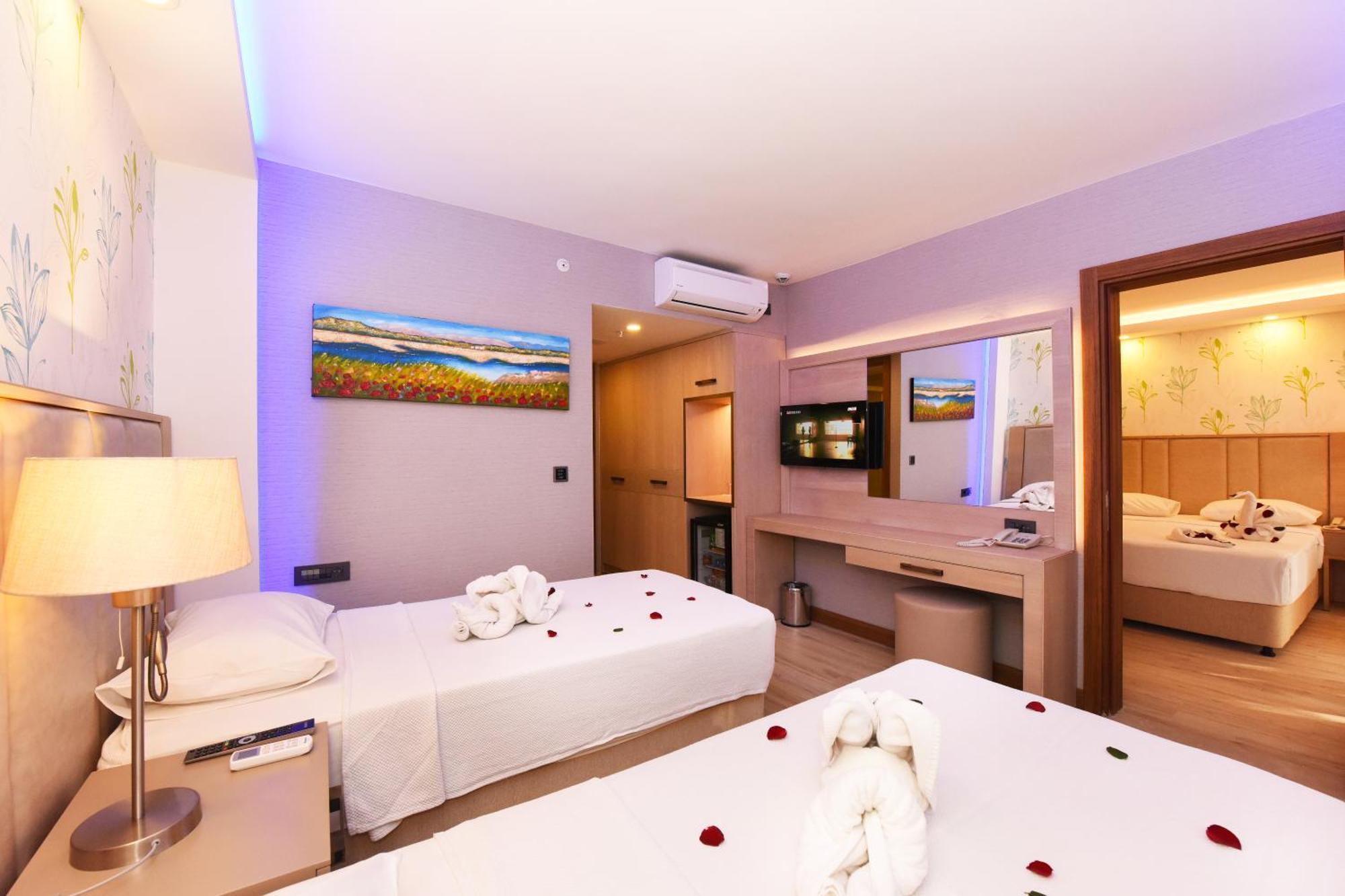 Superior Family Room Two Bedrooms