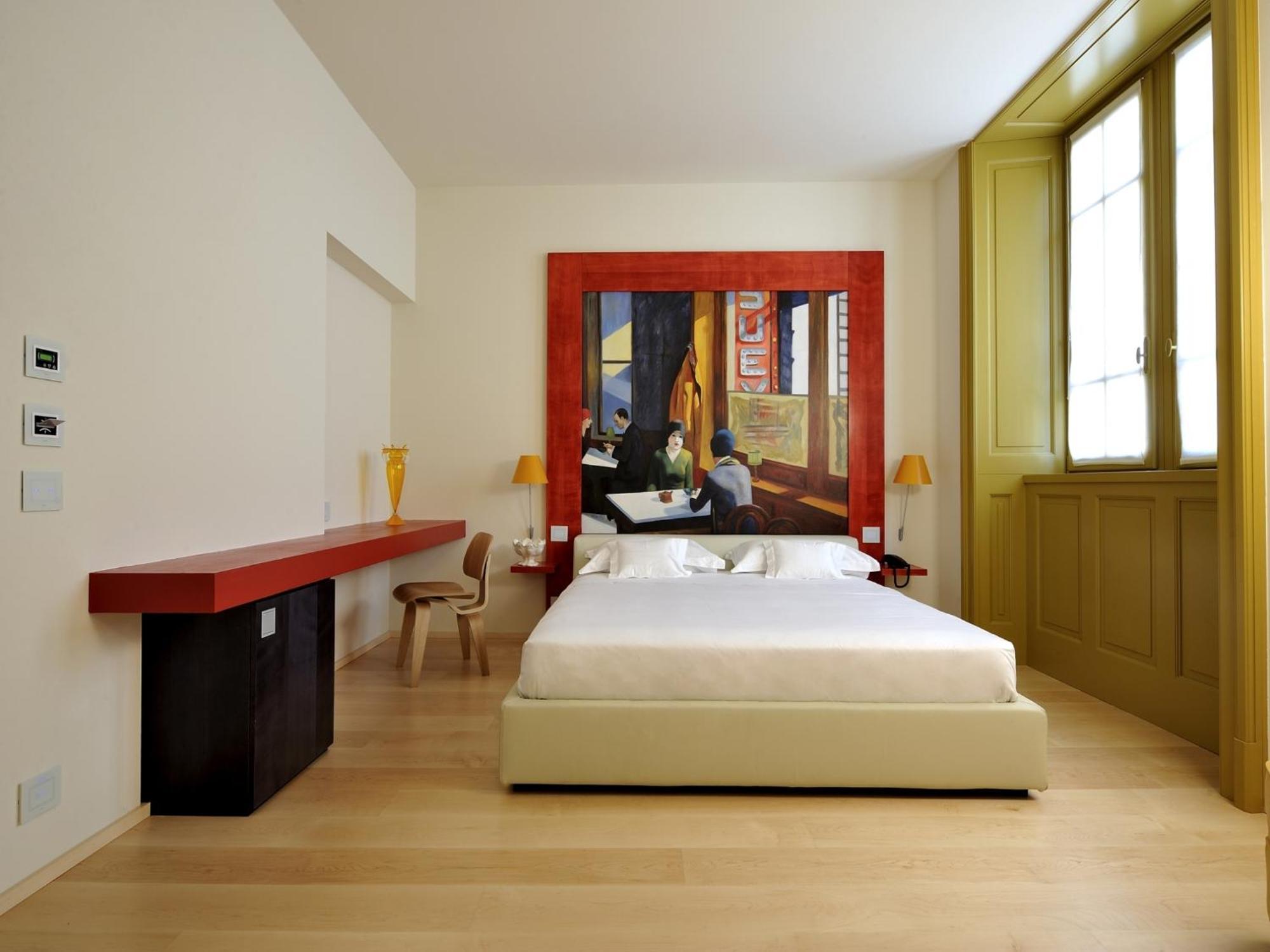 Deluxe Double or Twin Room