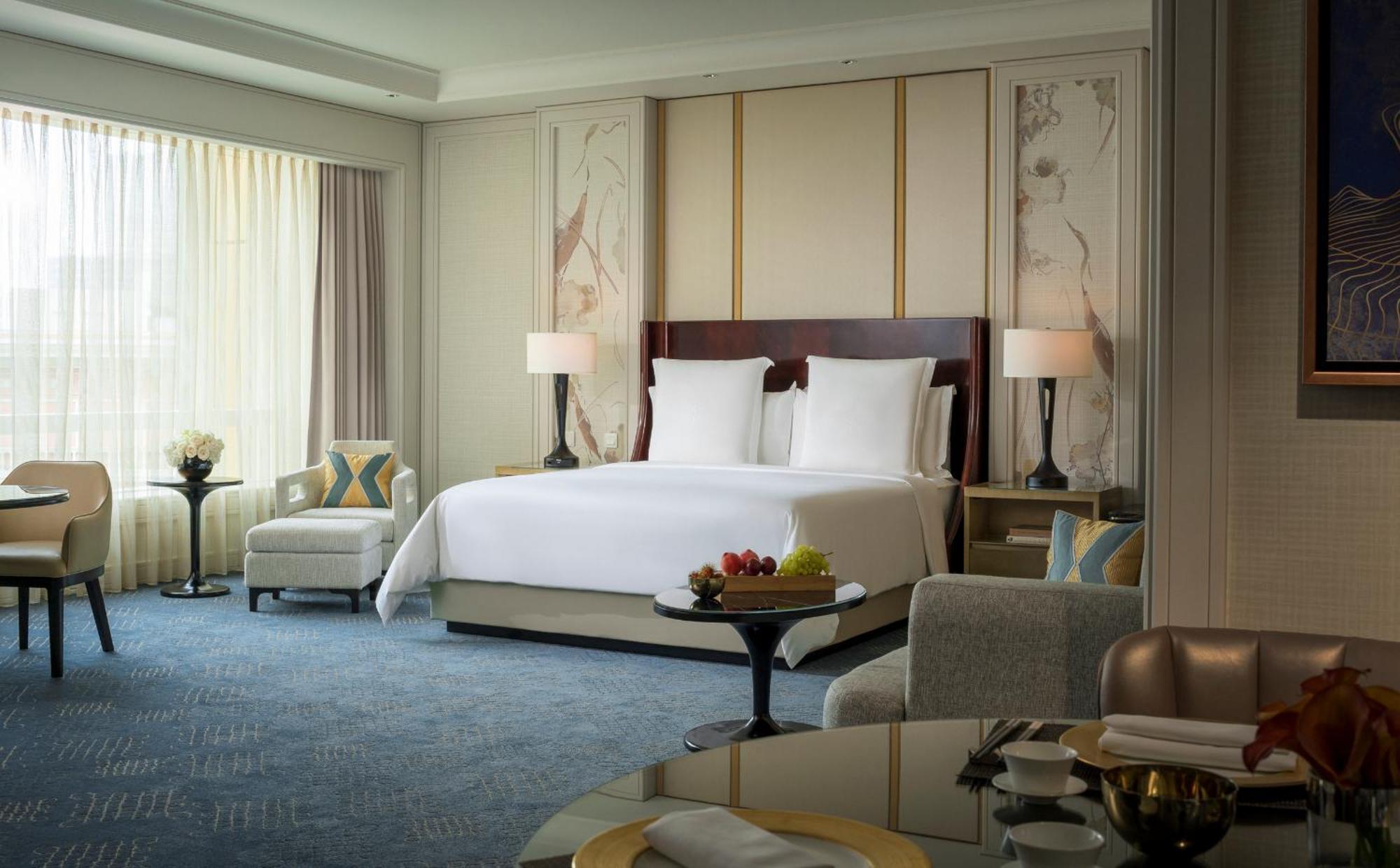 Premier King Room